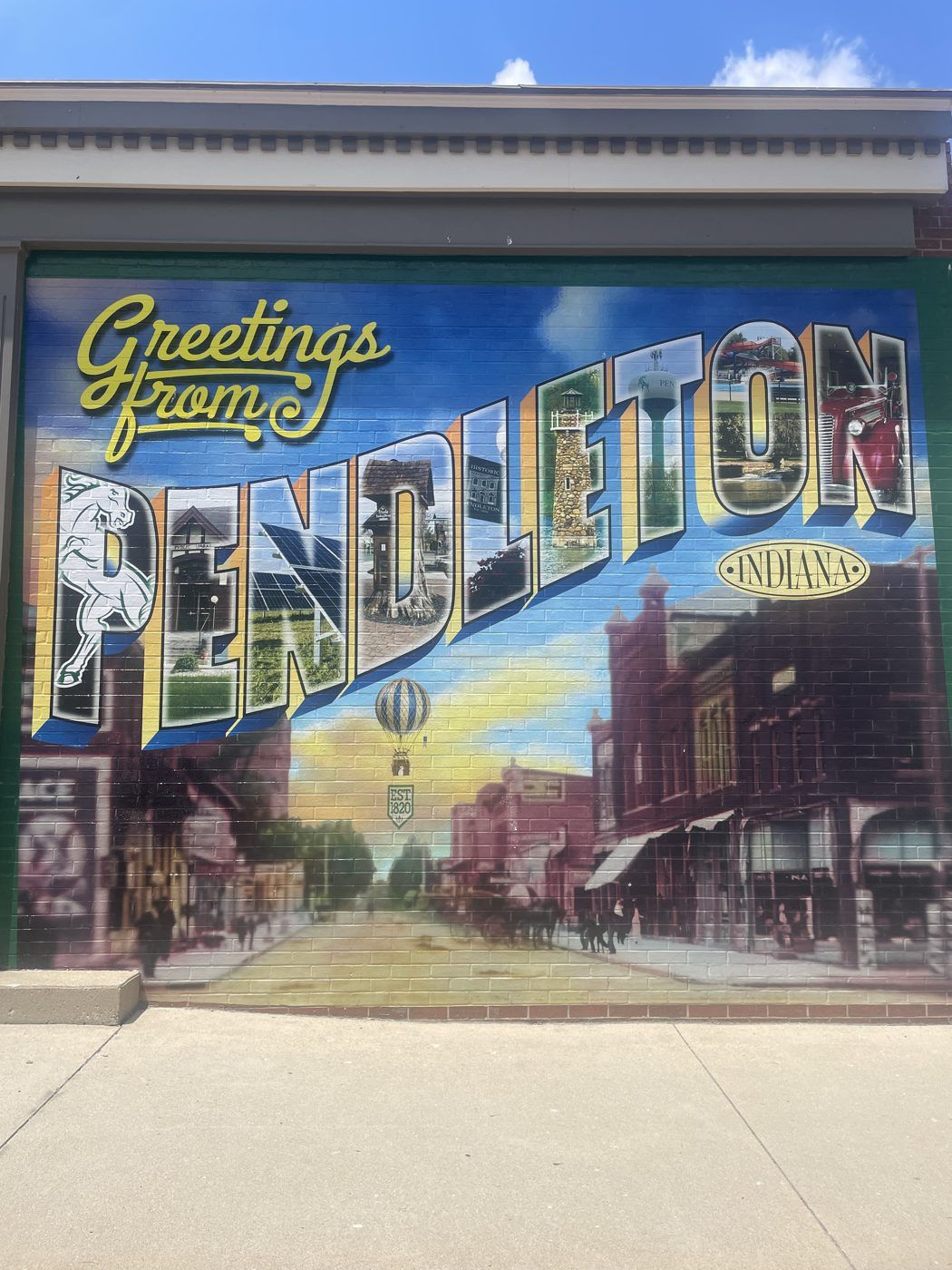 The Greetings from Pendleton mural